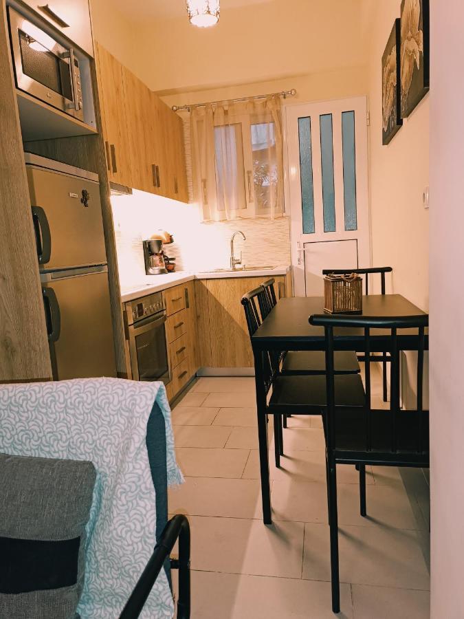 Home In The Heart Of City 아테네 외부 사진